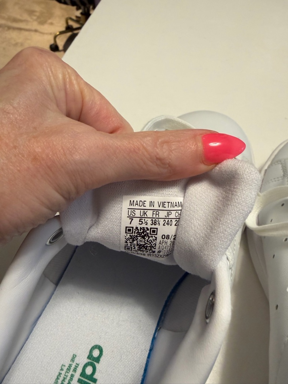 Adidas Womens Stan Smith White and Green Classic Sneakers - Picture 6 of 7